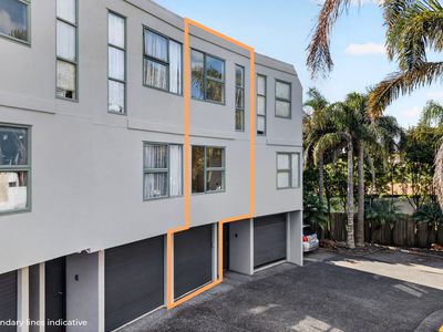 E / 1 Hillcrest Avenue, Hillcrest