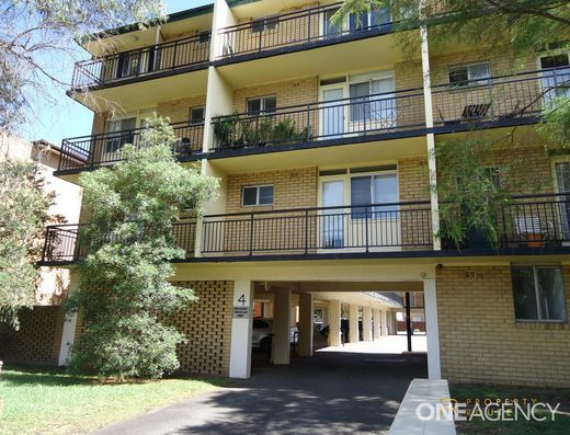STUDIO APARTMENT WITH BALCONY 