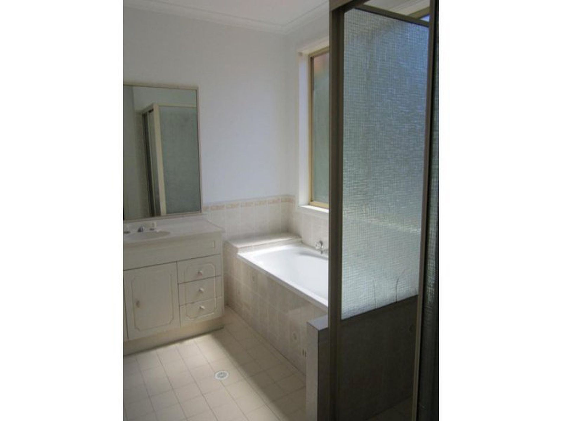 3 / 5 Robertson Street, Shellharbour