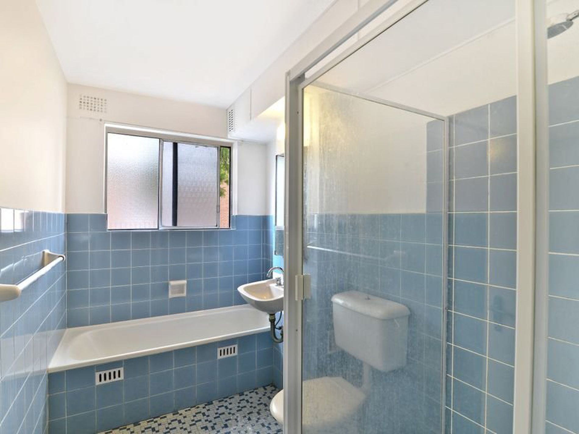 6 / 84 Mascot Drive, Eastlakes
