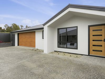 2 / 20 Thorne Avenue, Legana