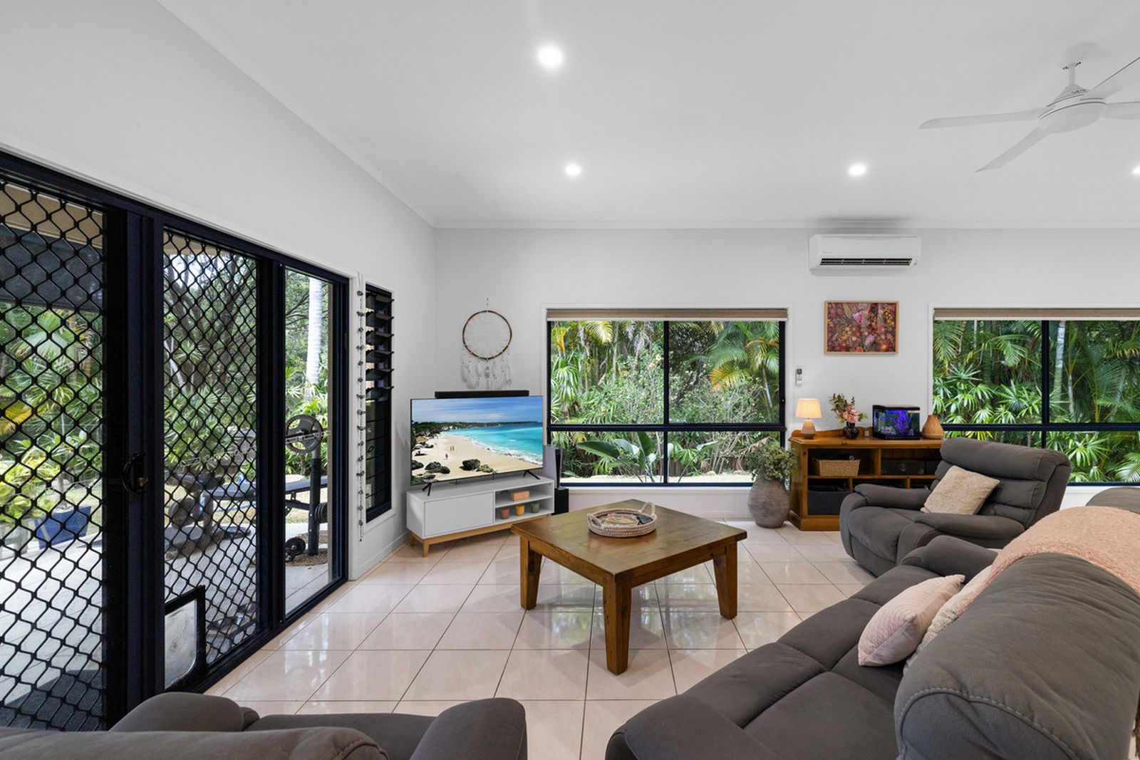 Photo 7 of 23, 3 Maddens Crescent, Peregian Springs