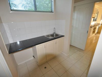 1B Turro Place, Newman