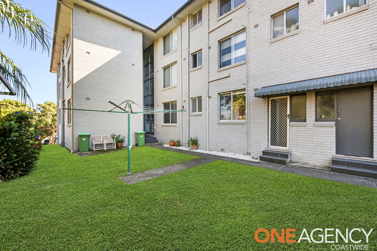 2 / 39 Masons Parade, Point Frederick