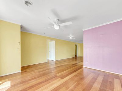 4 Finchley Park Crescent, Tarneit