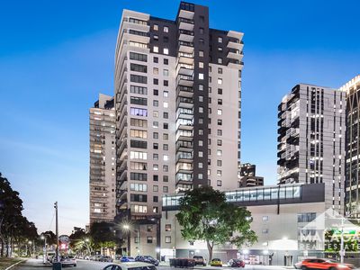 105 / 99 Whiteman Street, Southbank
