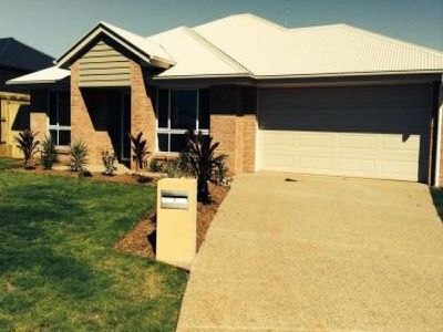 7 Lorberg Court, Branyan
