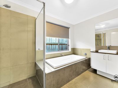 29 Tilden Rise, Cranbourne North