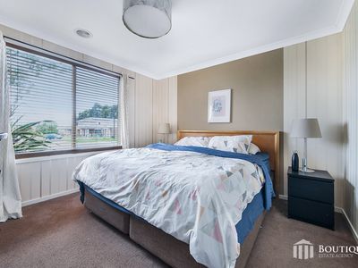 13 Celestine Drive, Officer