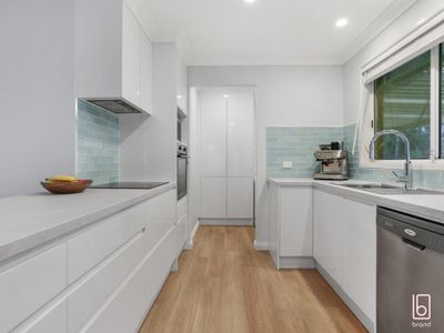 9 Tandara Close, Blue Haven