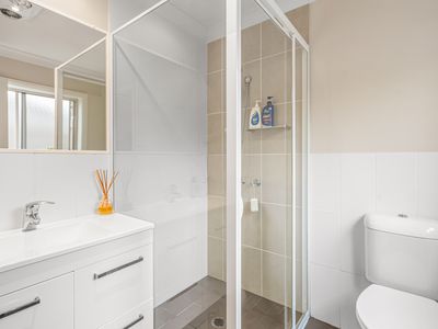 18 Goldenia Cl, Morisset