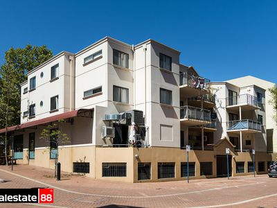 E5 (13)  /  88 Royal Street, East Perth