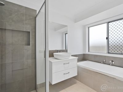 19 Burlington Street, Lammermoor