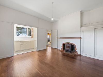 1 / 15587 Midland Highway, Perth