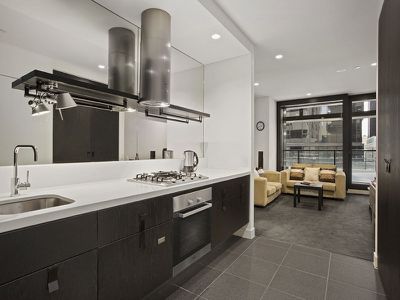 610 / 12-14 Claremont Street, South Yarra