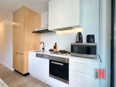 1703 / 33 Coventry Street, Southbank