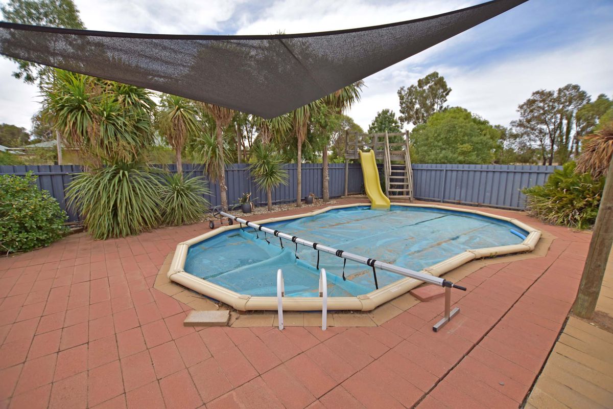 14 Weller Road, Lancaster