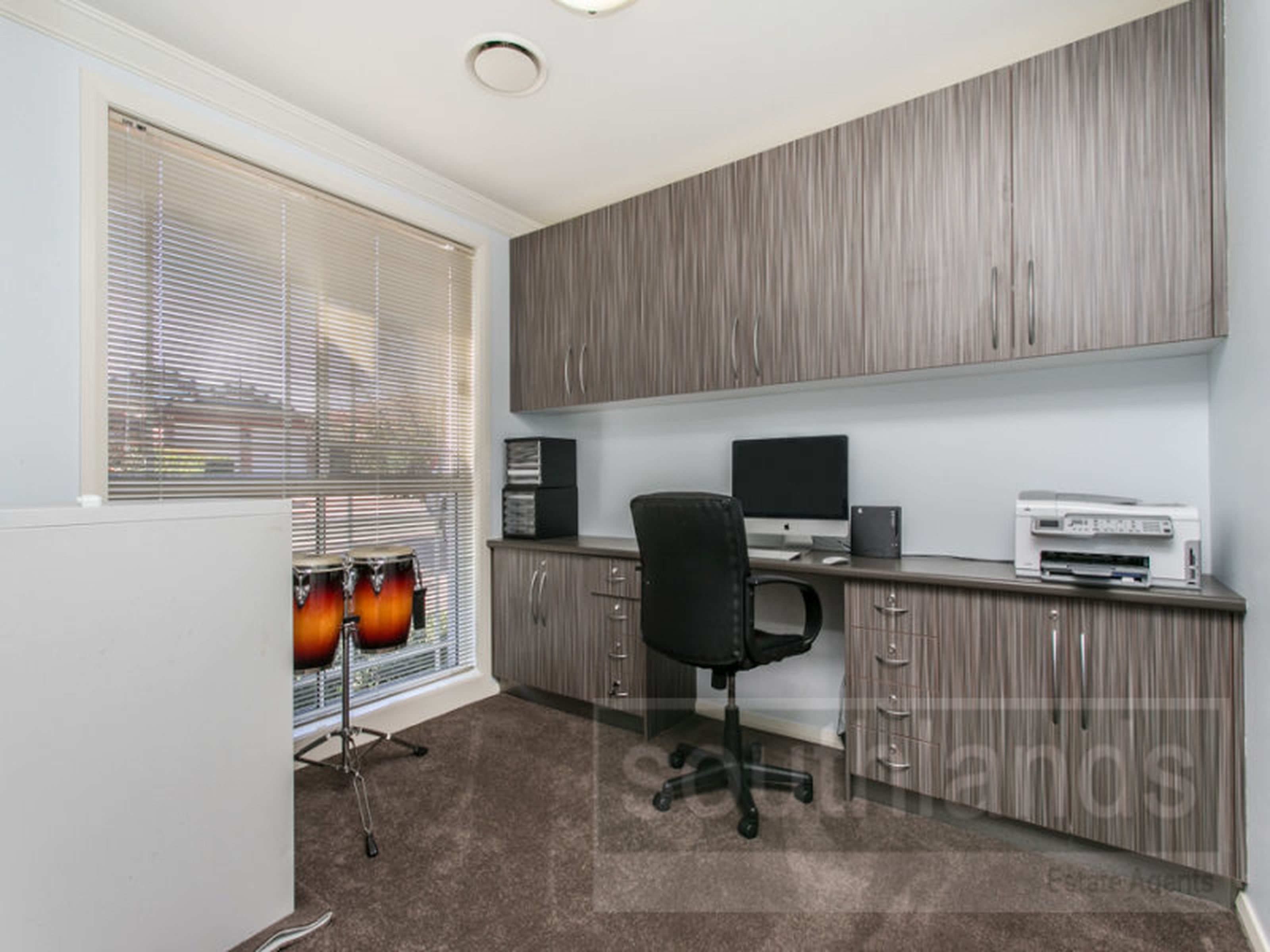 9 Torquay Tce, GLENMORE PARK