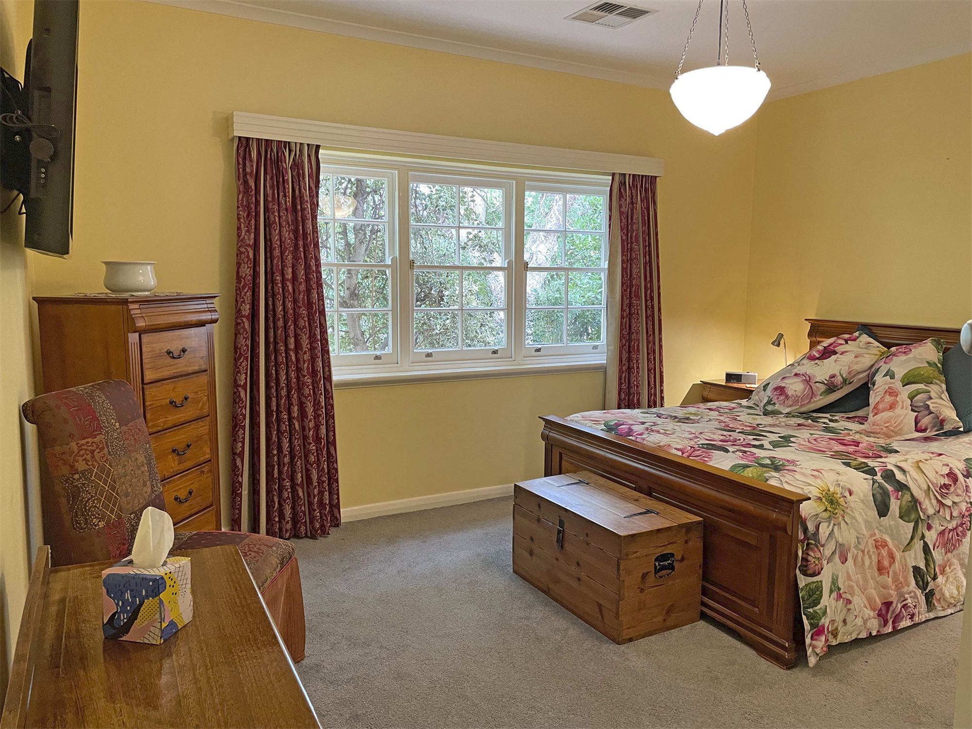 1 Wheaton Road, Plympton
