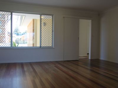 5 Bay Street, Tuncurry