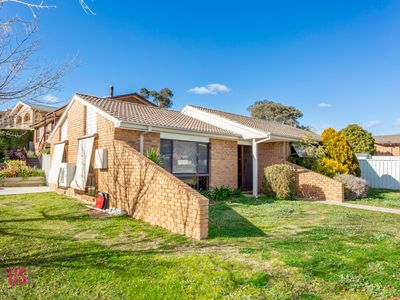 30 Crest Park Parade, Queanbeyan West