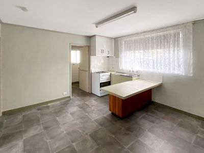 2 / 1C George Street, Horsham
