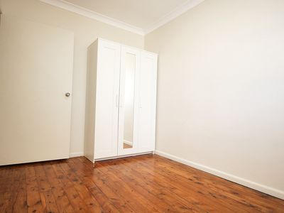 4 / 16 Renown Avenue, Wiley Park