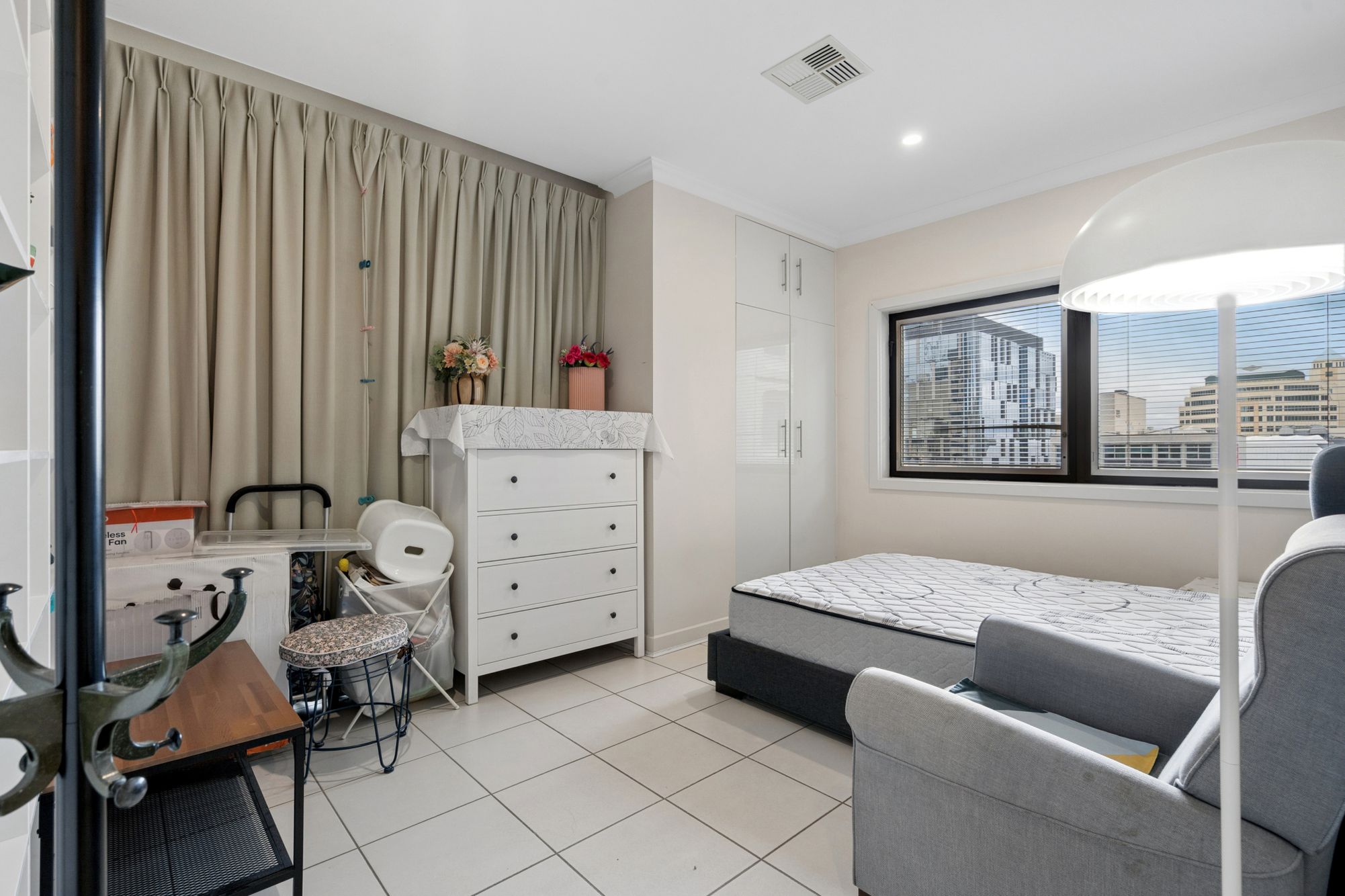 906 / 39 Grenfell Street, Adelaide