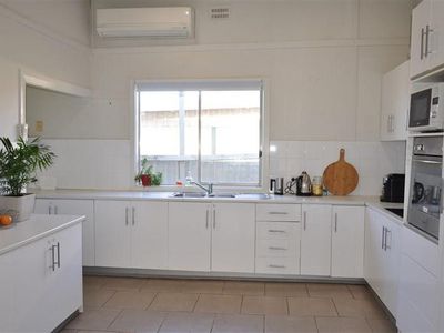 72 Ferry Street, Forbes