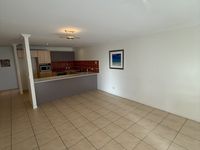 4 University Drive, Robina