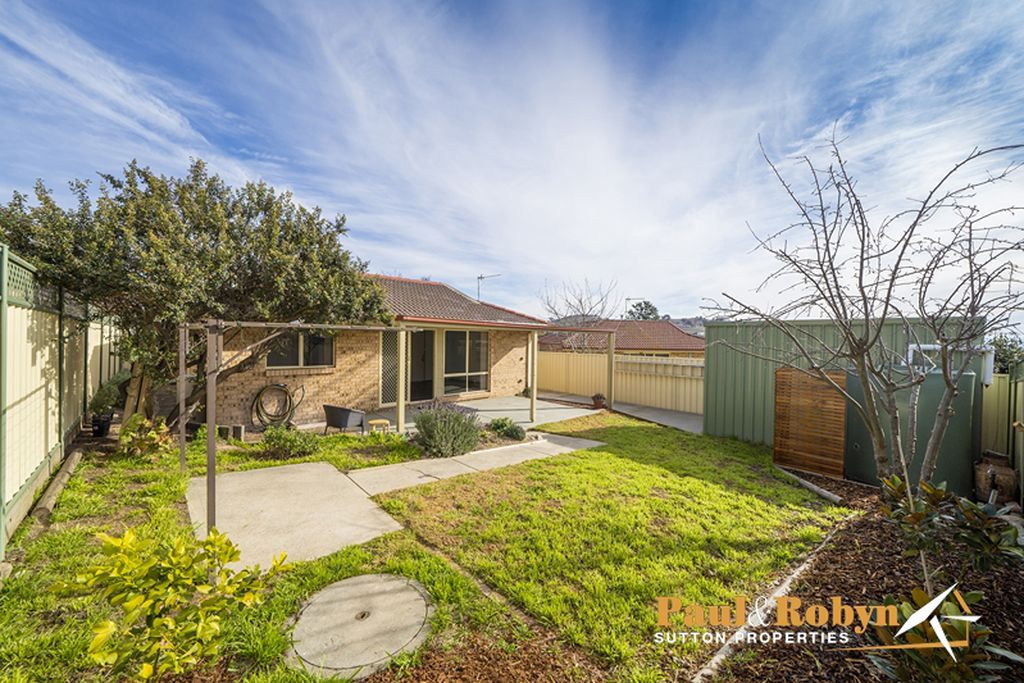 27 Smeaton Circuit, Banks