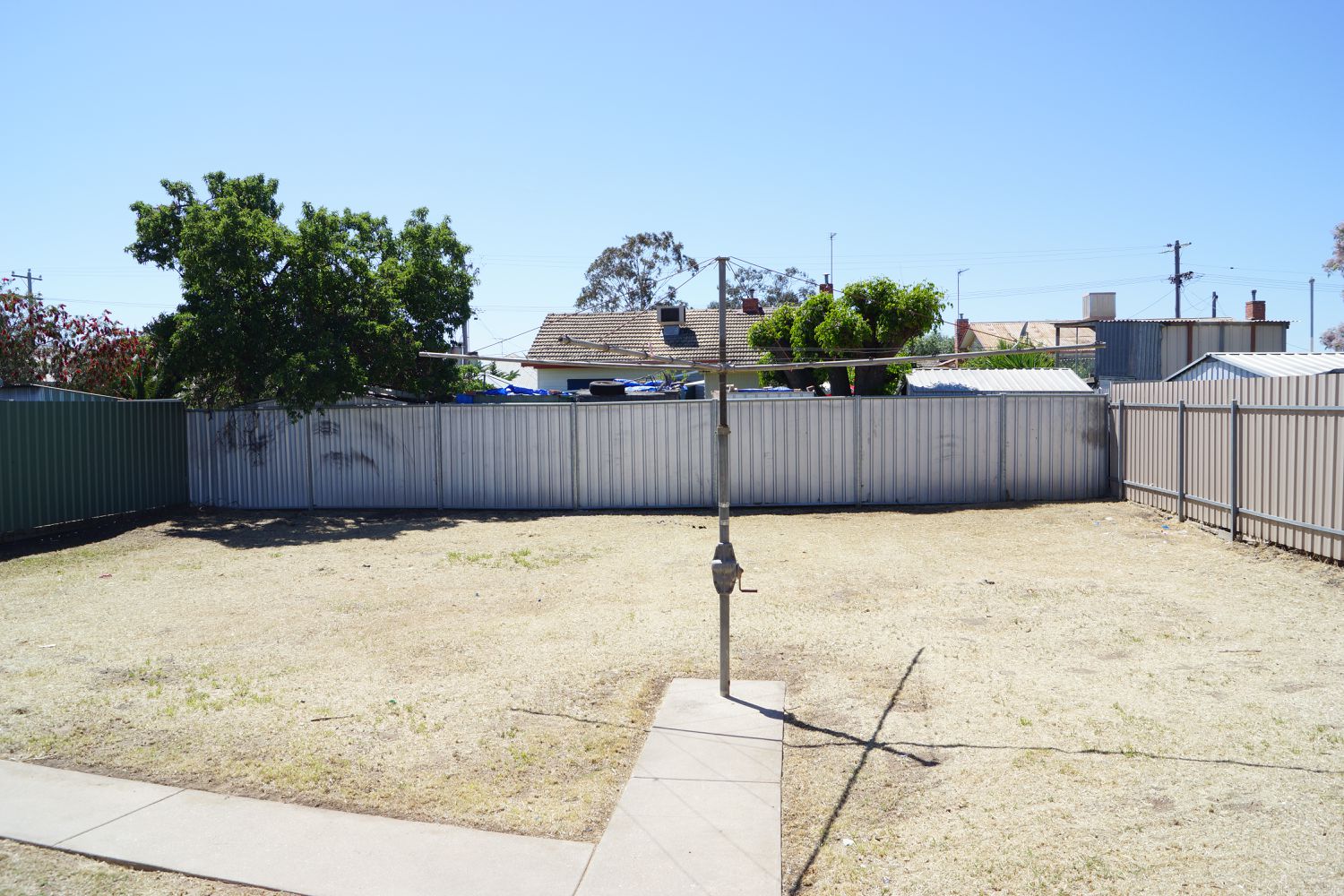 1 IRIS STREET, Horsham
