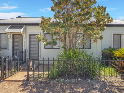 2 / 2-6 Kelly Street, Werribee