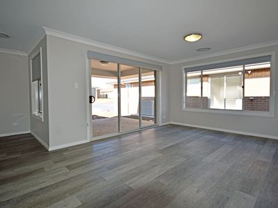 13  Graza Avenue, Dubbo