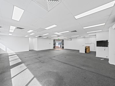 8 / 2012 Logan Road, Upper Mount Gravatt