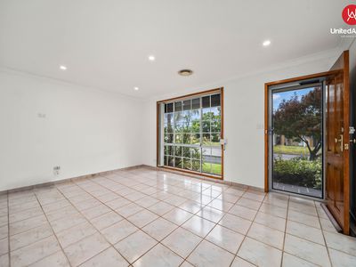 2 Albatross Avenue, Hinchinbrook