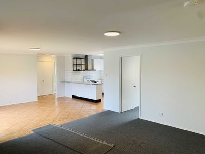2 Bakeri Circuit, Warabrook