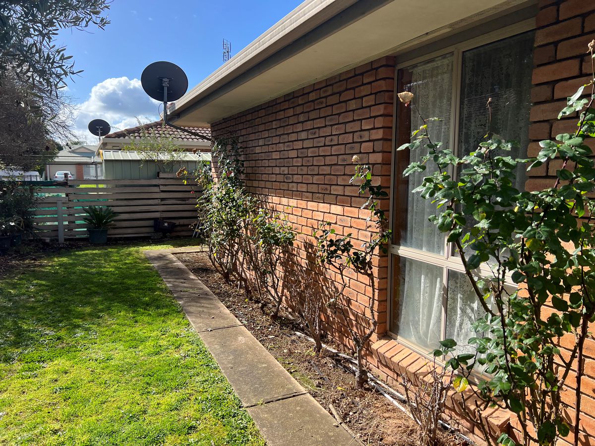 2 / 149 Waller Street, Benalla