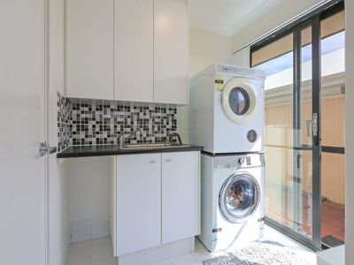 164 Harrington Waters Drive , Waikiki