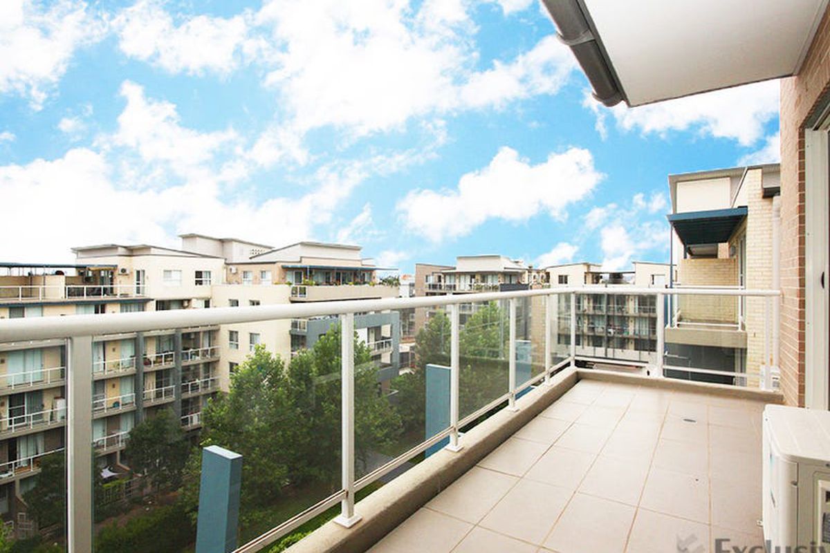 B501 / 81 Courallie Avenue, Homebush West