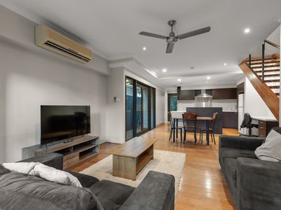 4 / 7 Bagot Street, Djugun