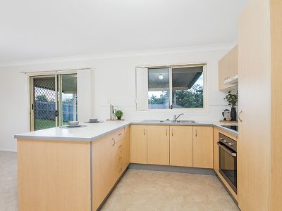 29 Broadleaf Parade, Redbank