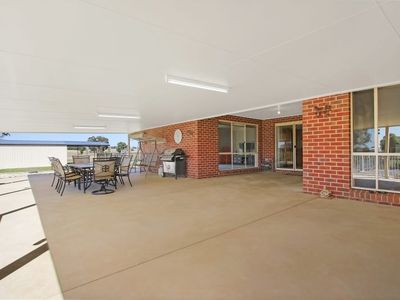 5-7 Jacaranda Ave, Rutherglen