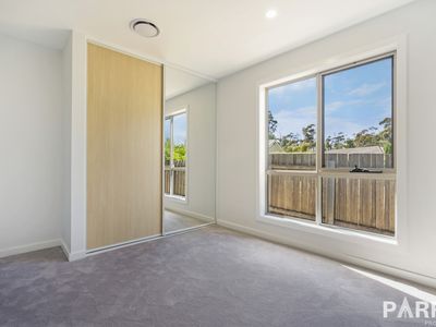 2 / 13 Willow Lane, Prospect Vale