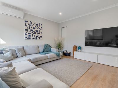 11 Hythe Place, Mickleham