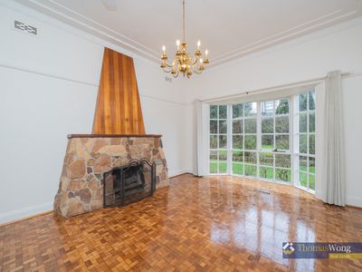16 Audrey Crescent, Glen Iris