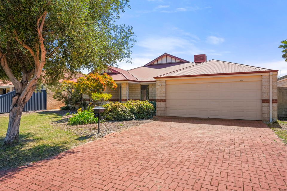 13 Valheru Avenue, Rockingham