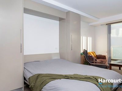 132 / 50 Eastlake Parade, Kingston