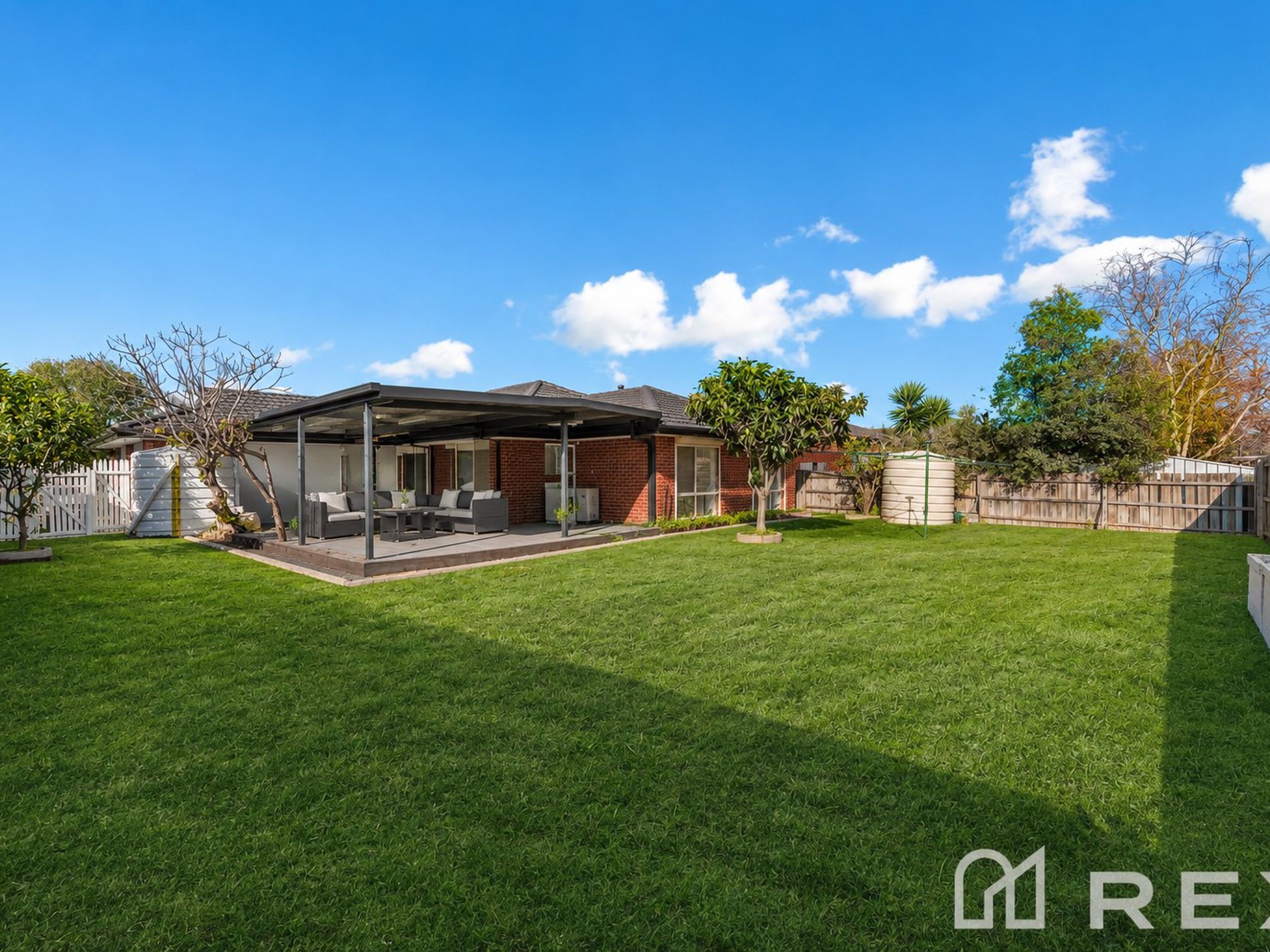 60 Hamilton Drive, Cranbourne North