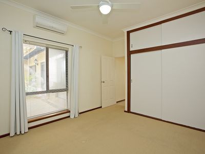 8/9-11 Hinderwell Street, Scarborough